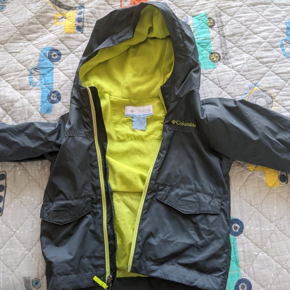 Lined Columbia jacket, 4T, great for fall / light winter use